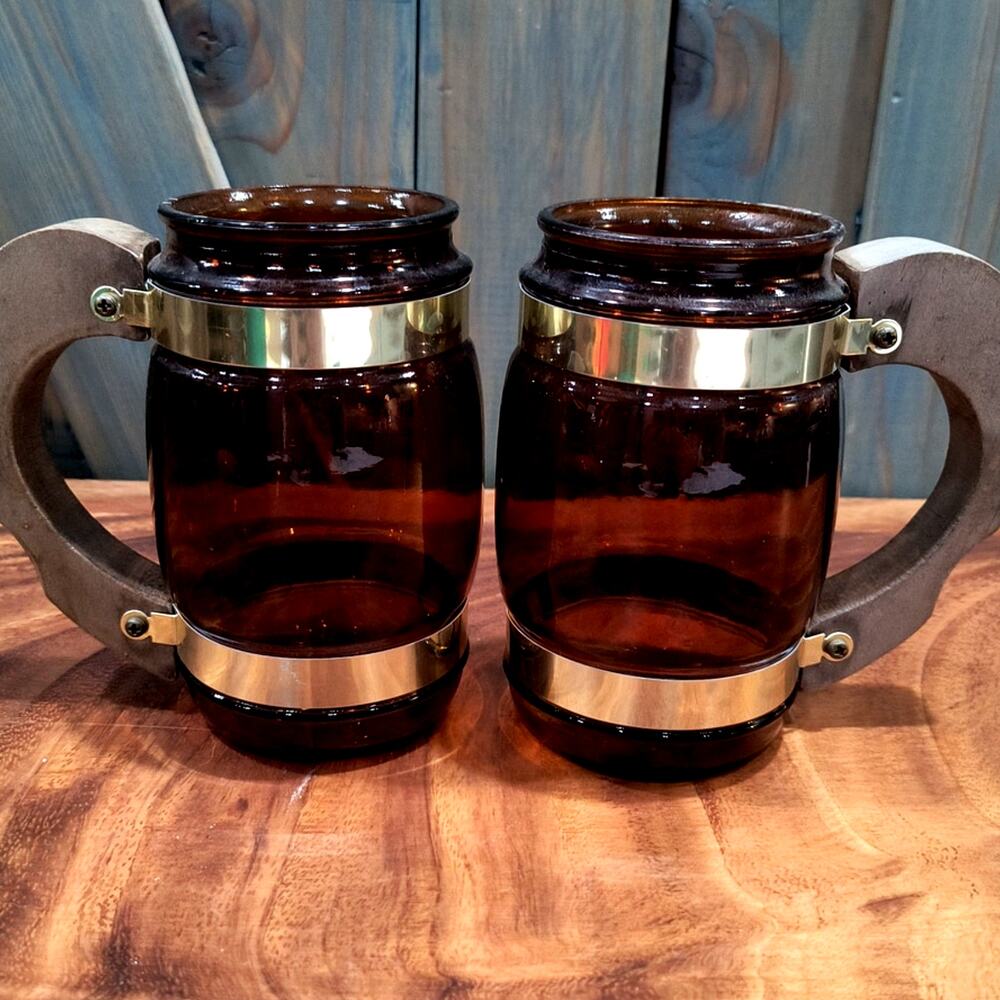 686. Vintage Rustic Siestaware Barrel Mugs